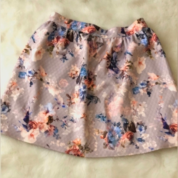 Flowers skirt - Picture 3 of 8